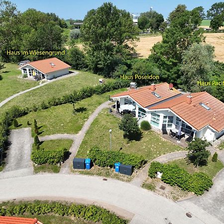 Dänische Ferienhäuser am Salzhaff Haus Poseidon Poel Exterior foto