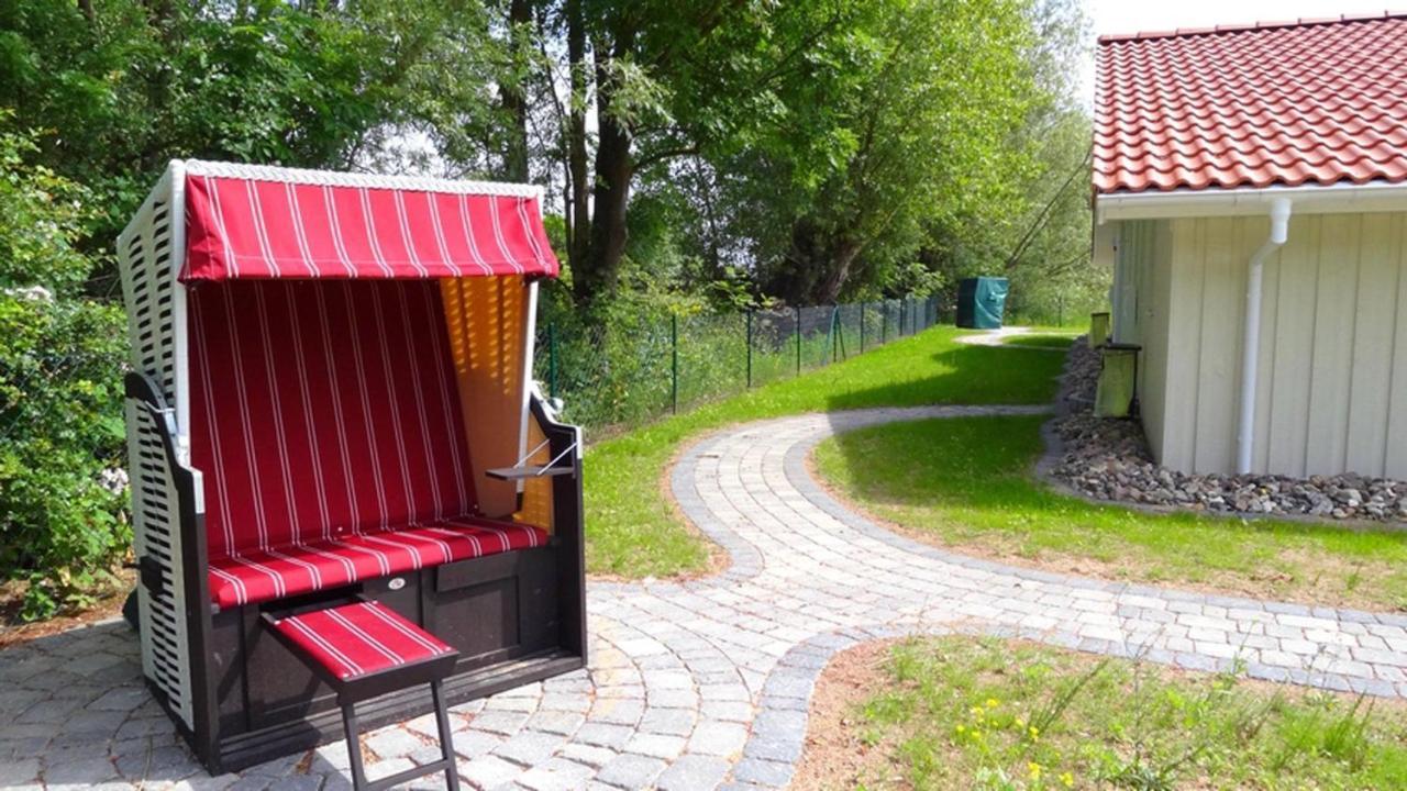 Dänische Ferienhäuser am Salzhaff Haus Poseidon Poel Exterior foto