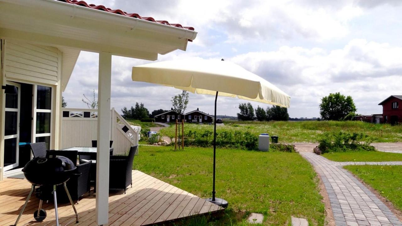 Dänische Ferienhäuser am Salzhaff Haus Poseidon Poel Exterior foto